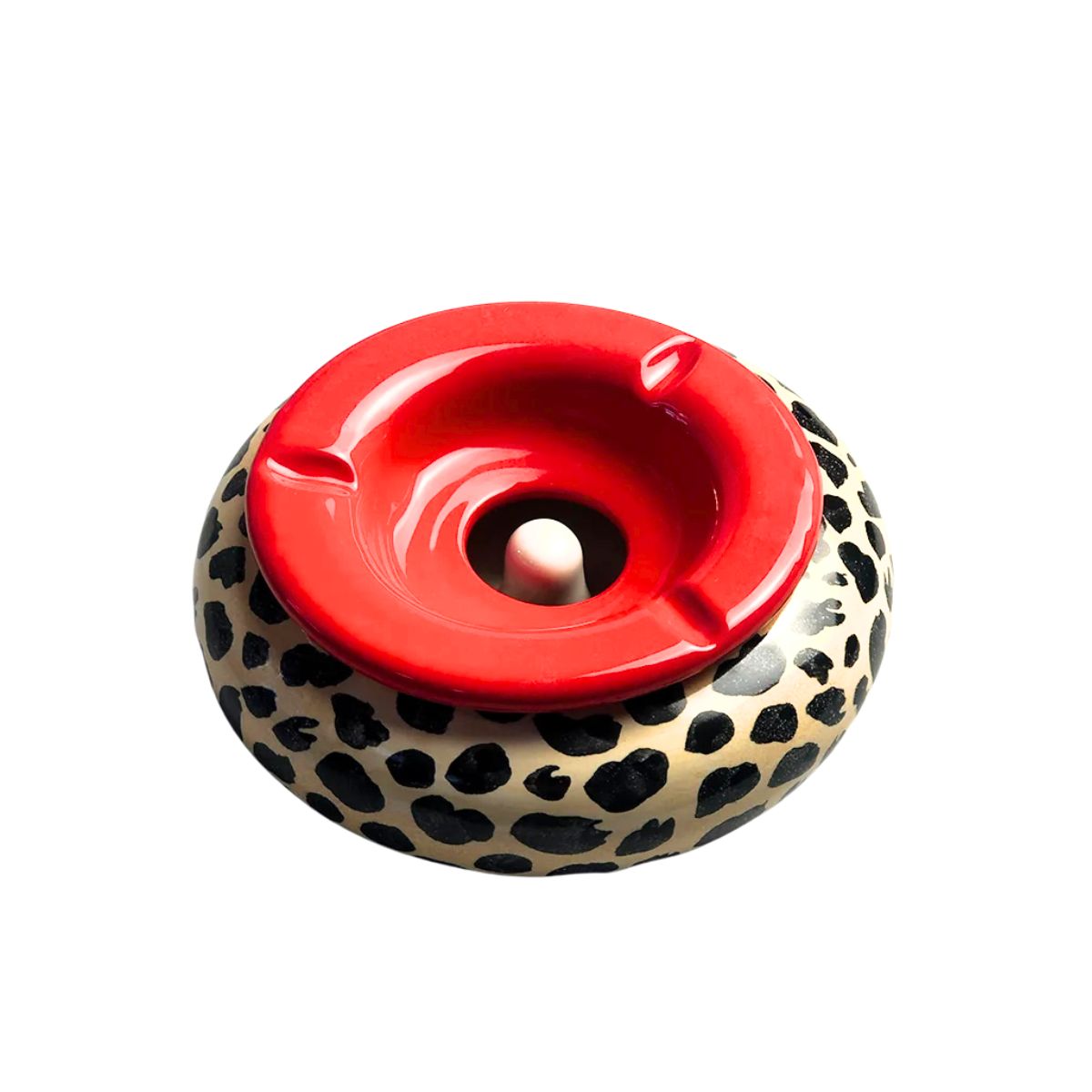 43 Animalier – Windproof Leopard Ashtray - Image 1